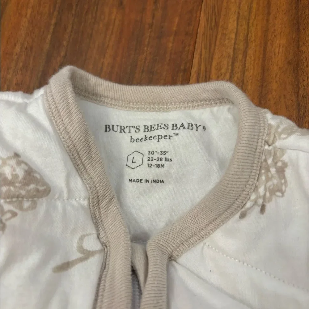 Burt’s Bees Baby white/tan counting sheep sleeveless sleepsack.